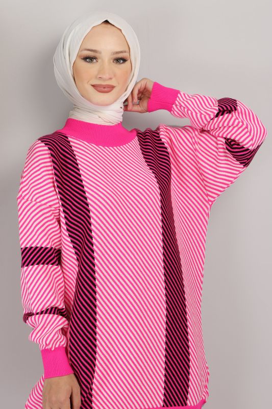 Asimetrik Çizgili Triko Takım TSD220721 Fuşya - 2