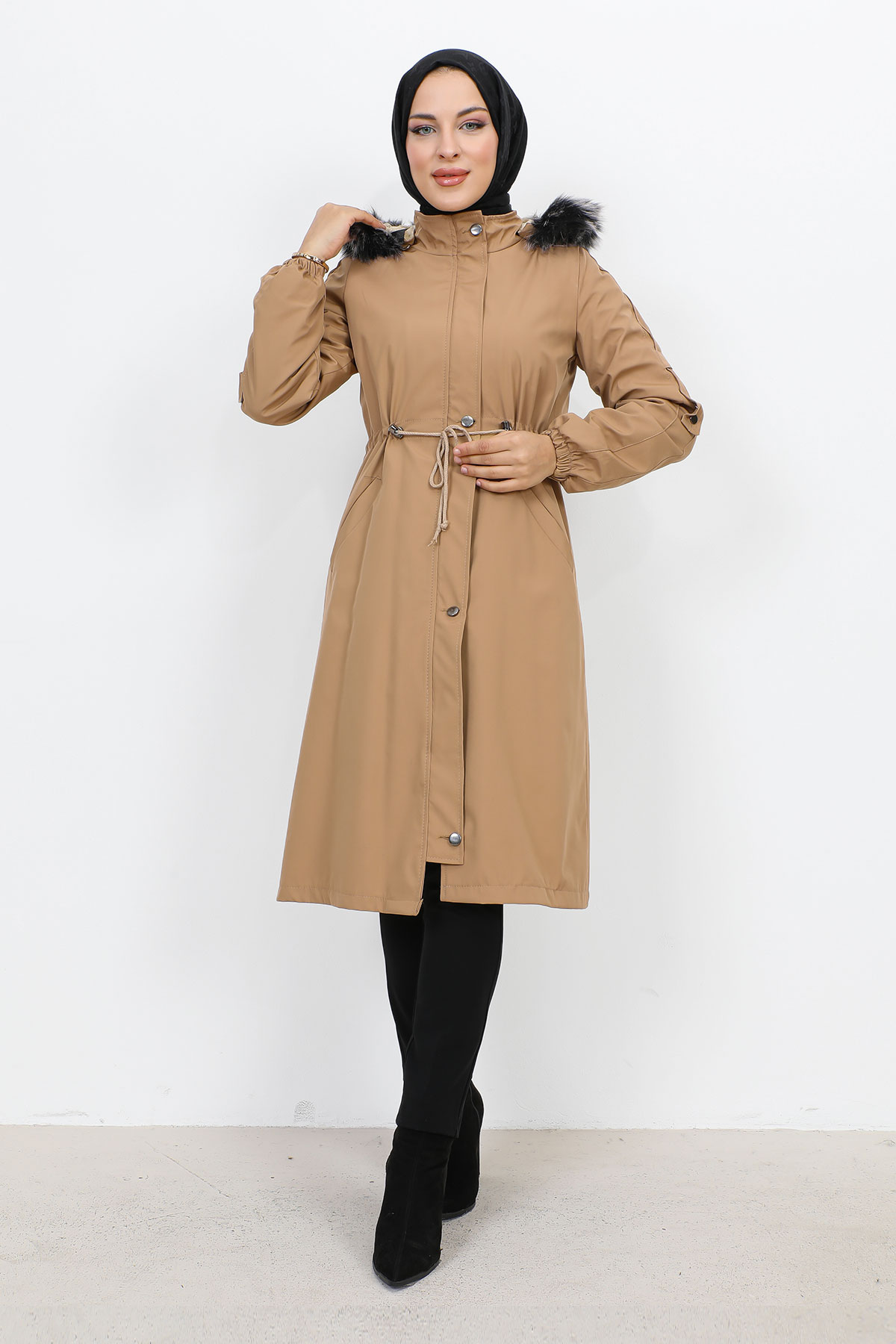Tesettür Dünyası - Astarı Peluşlu Ara Boy Bondit Mont TSD231114 Camel