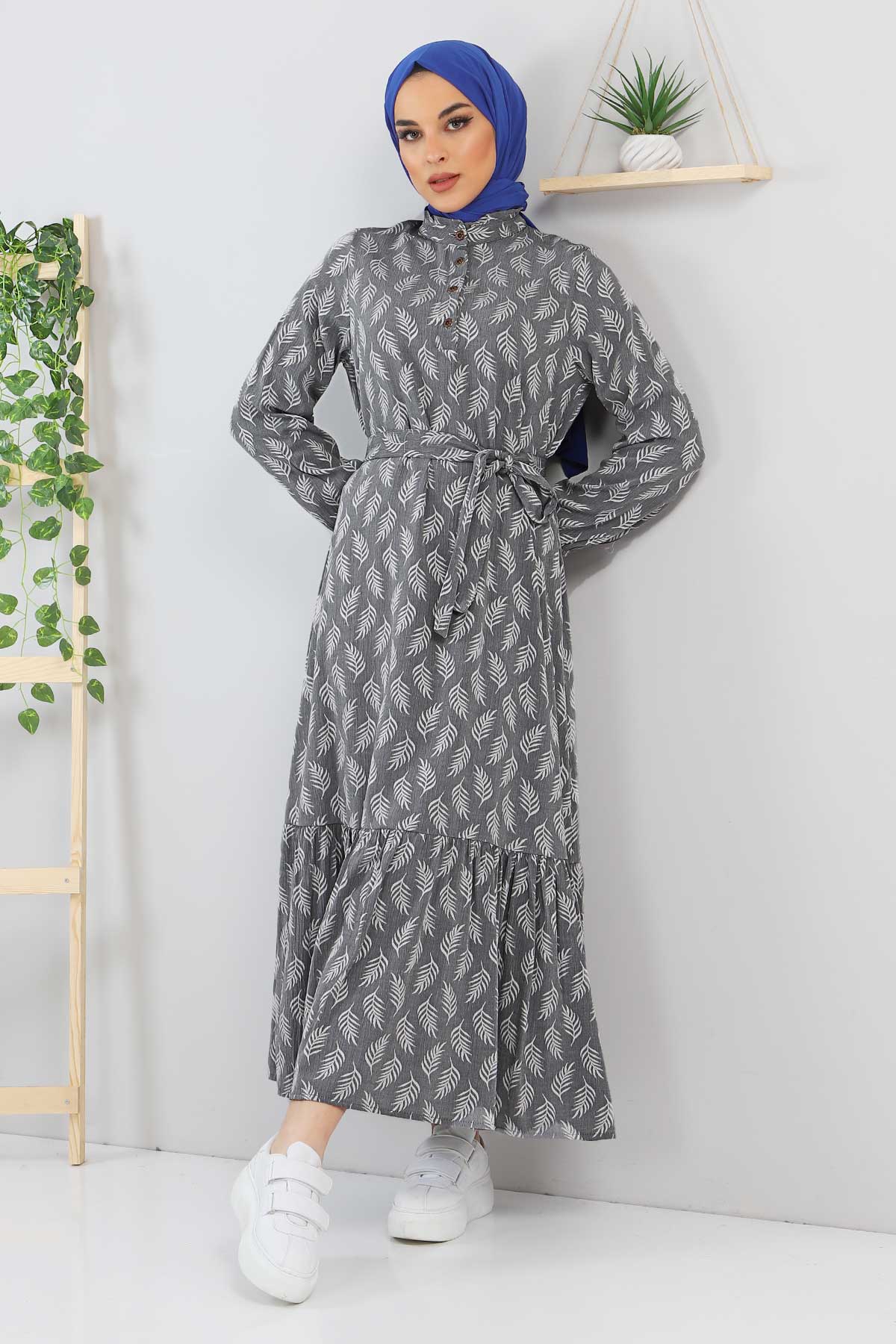 Tesettür Dünyası - Beli Bağlamalı Yaprak Desenli Tesettür Elbise TSD211239 Gri