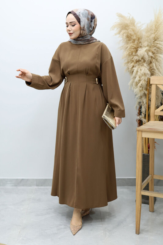 Beli Broş Detaylı Elbise TSD260149 Vizon - 1