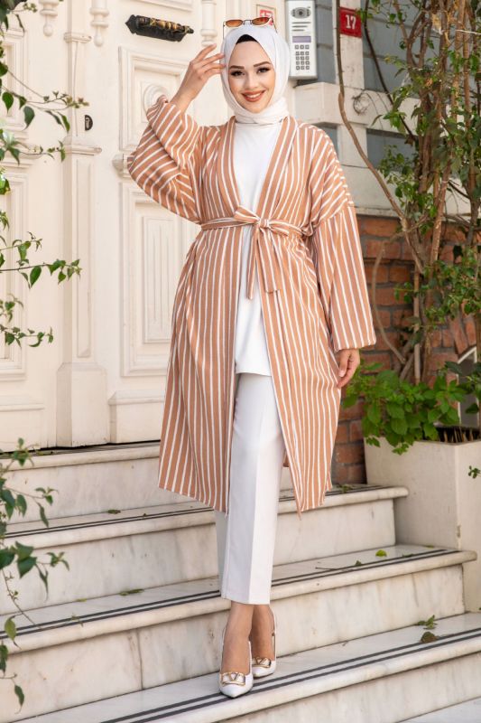 Beli Kuşaklı Düşük Kol Çizgili Kimono TSD240515 Vizon - Tesettür Dünyası