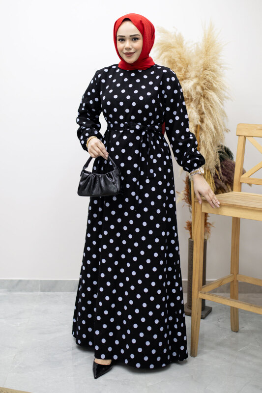 Beli Kuşaklı Puantiyeli Elbise TSD260206 Siyah - Tesettür Dünyası