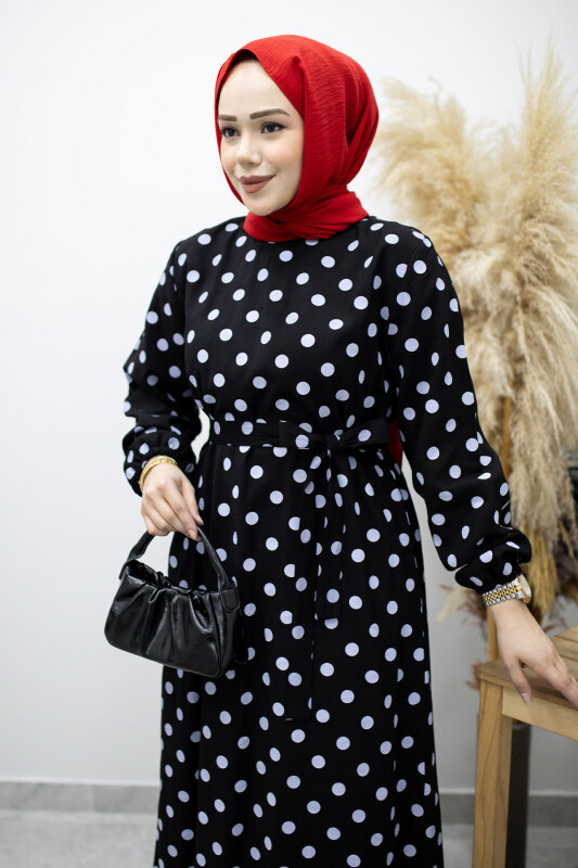 Beli Kuşaklı Puantiyeli Elbise TSD260206 Siyah - Tesettür Dünyası (1)