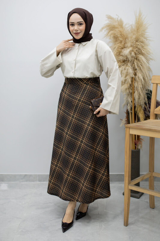 Beli lastikli Kareli Etek TSD260168 Taba - Tesettür Dünyası