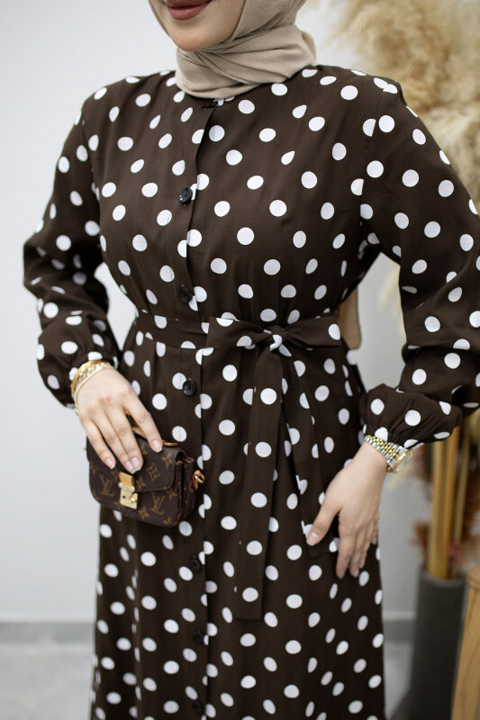 Boydan Düğmeli Puantiyeli Elbise TSD260205 Kahverengi - 4