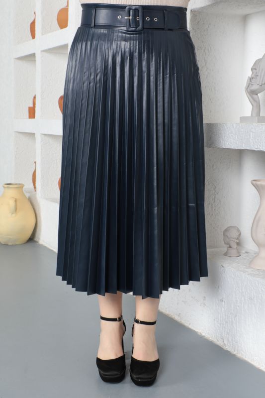 Büyük Beden Piliseli Deri Etek TSD230339 Lacivert - Tesettür Dünyası