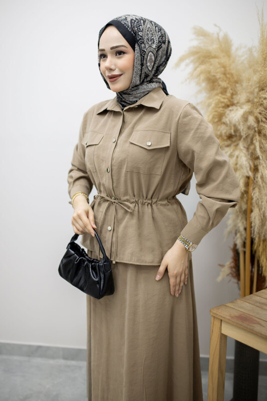 Cepli Beli Büzgülü Etekli Takım TSD260171 Vizon - 2