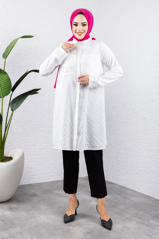 Çift Cepli Çizgili Tunik TSD240951 Beyaz - Tesettür Dünyası