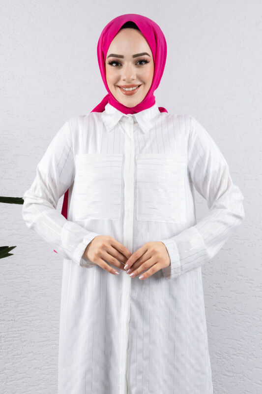 Çift Cepli Çizgili Tunik TSD240951 Beyaz - Tesettür Dünyası (1)