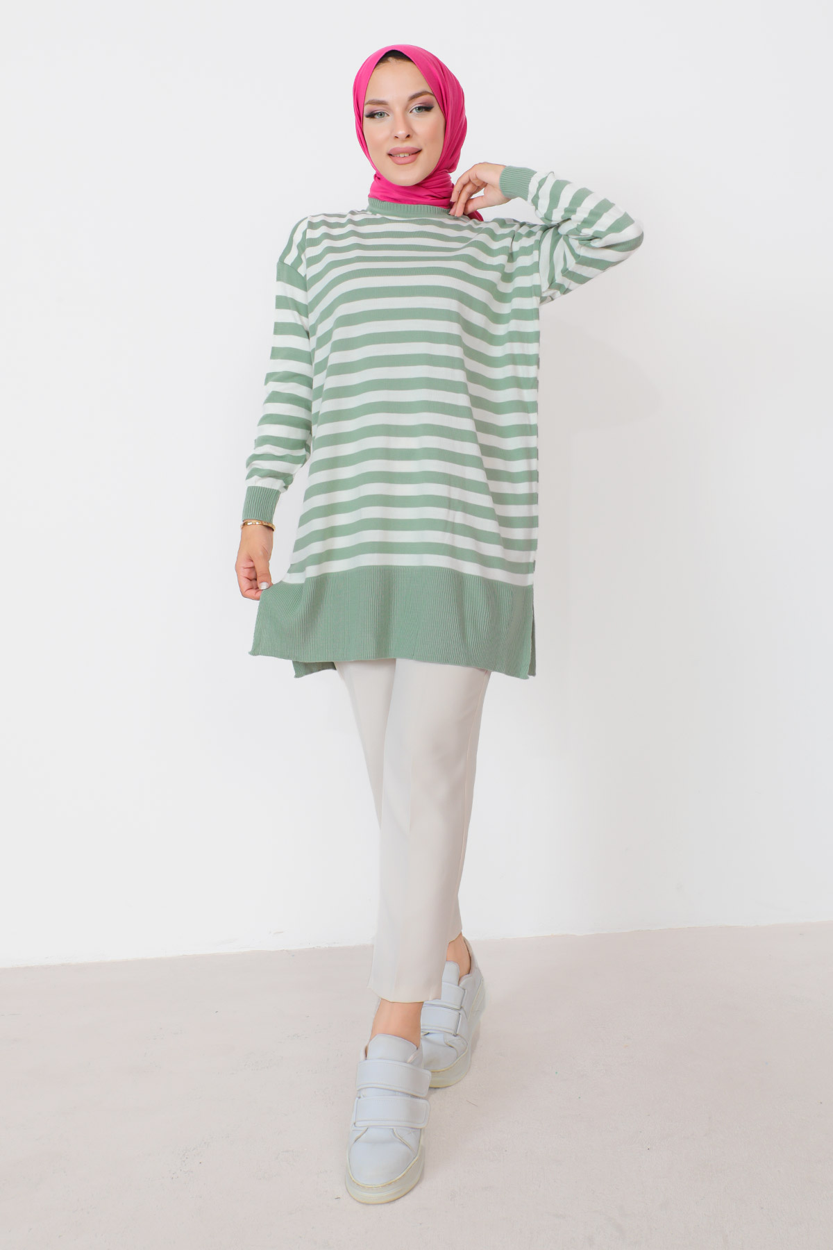 Tesettür Dünyası - Çizgili Triko Tunik TSD230716 Mint Yeşili