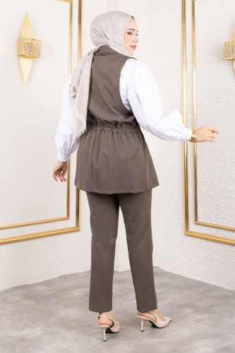 Düğme Detaylı Beli Lastikli Yelekli Takım TSD250190 Vizon - 5