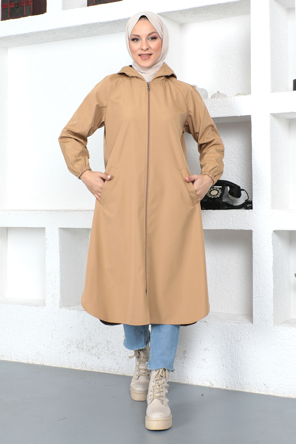 Tesettür Dünyası - Fermuarlı Trençkot TSD230403 Camel