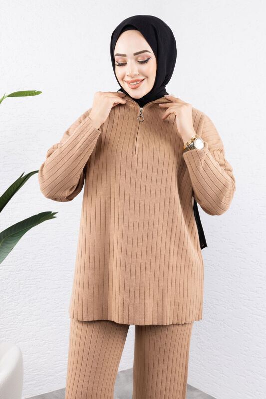 Fermuarlı Triko Takım TSD240950 Vizon - Tesettür Dünyası (1)