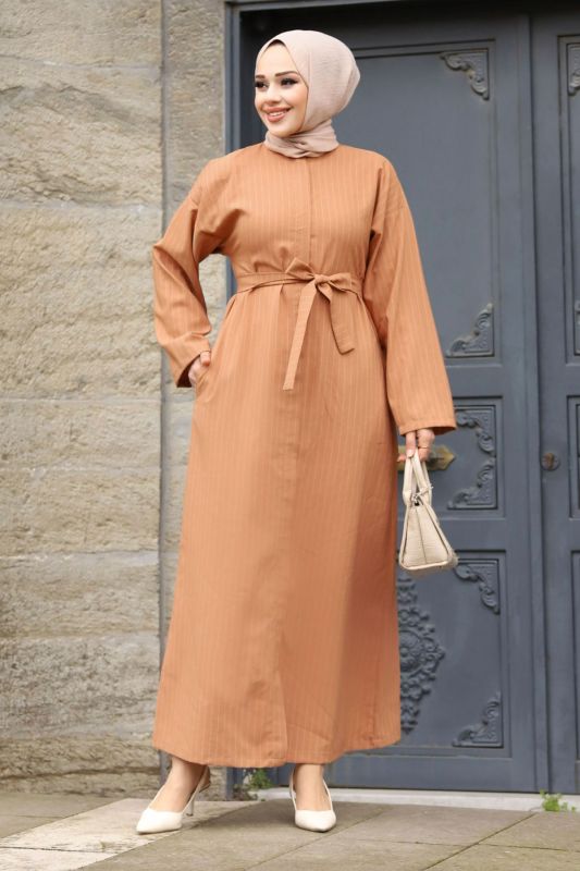Gizli Fermuarlı Çizgili Kuşaklı Ferace TSD240202 Taba - Tesettür Dünyası