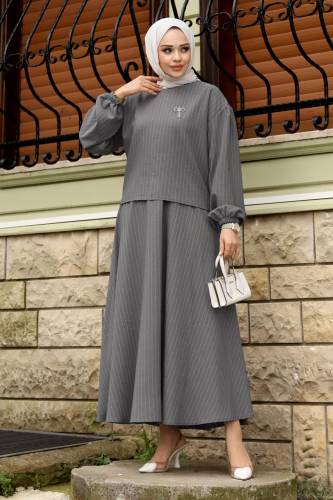 Gonca Broş Detaylı Etekli Takım TSD240105 Gri - Tesettür Dünyası