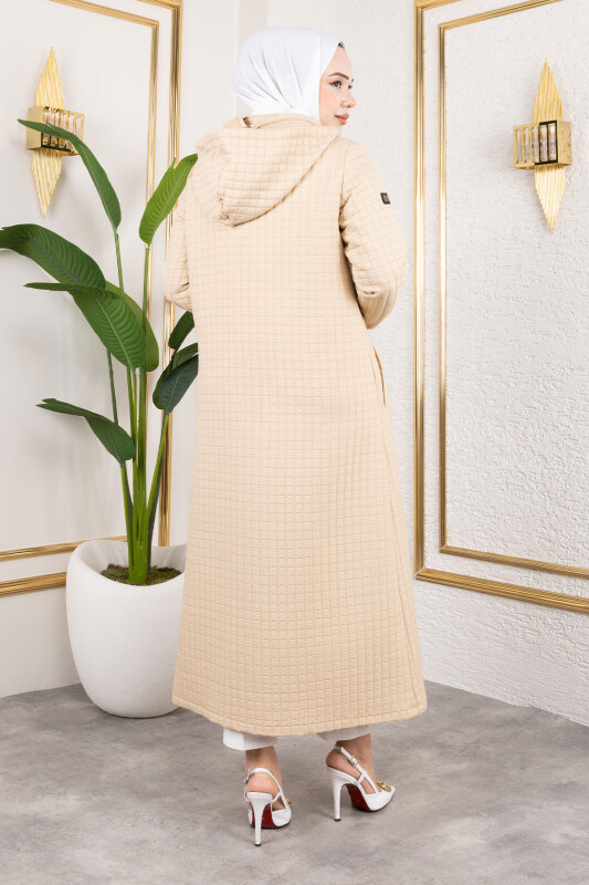 Kapüşonlu Zincir Detaylı Kapitone Kap TSD250162 Bej - 5