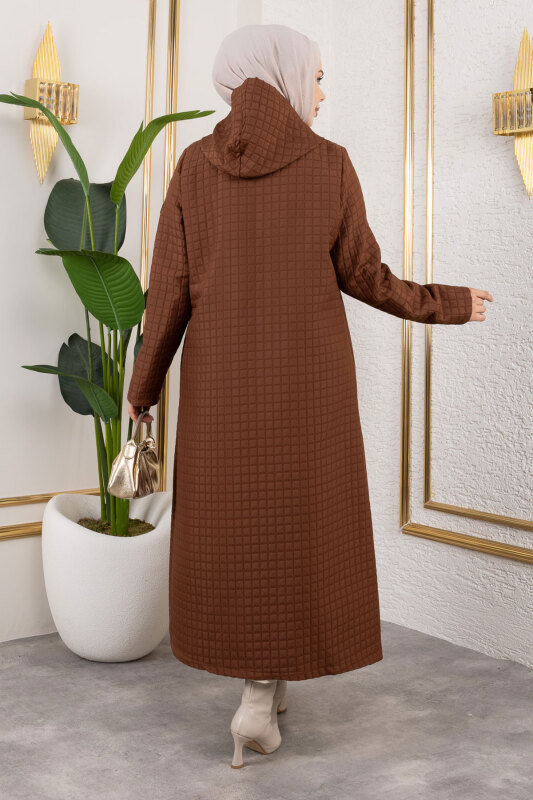 Kapüşonlu Zincir Detaylı Kapitone Kap TSD250162 Kahverengi - 5