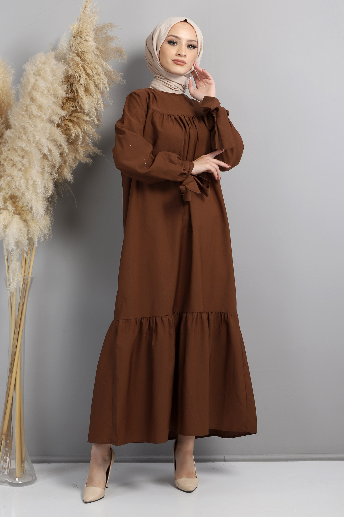 Tesettür Dünyası - Kol Ucu Bağlamalı Elbise TSD220609 Kahverengi