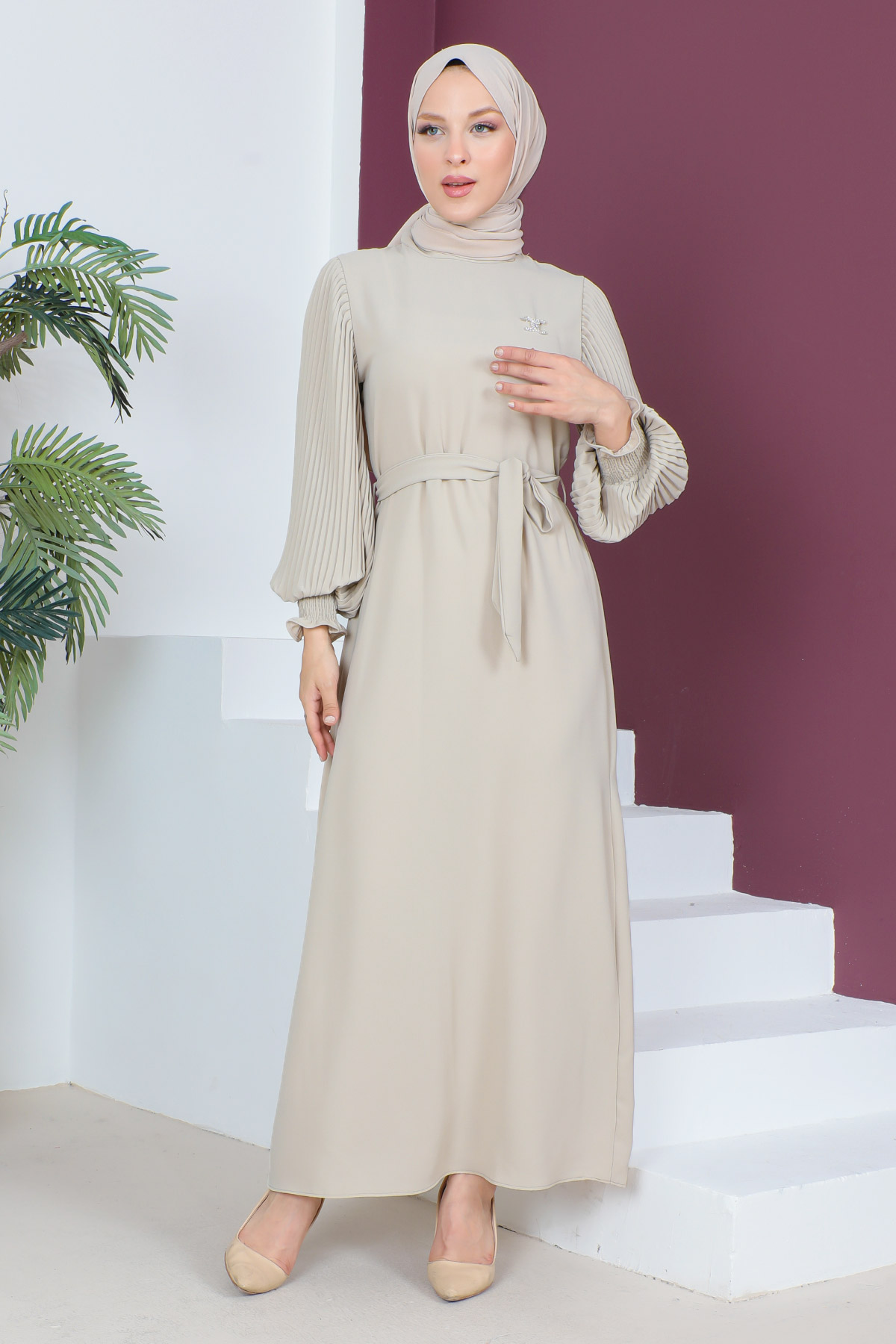 Tesettür Dünyası - Kolları Pileli Elbise TSD230524 Bej