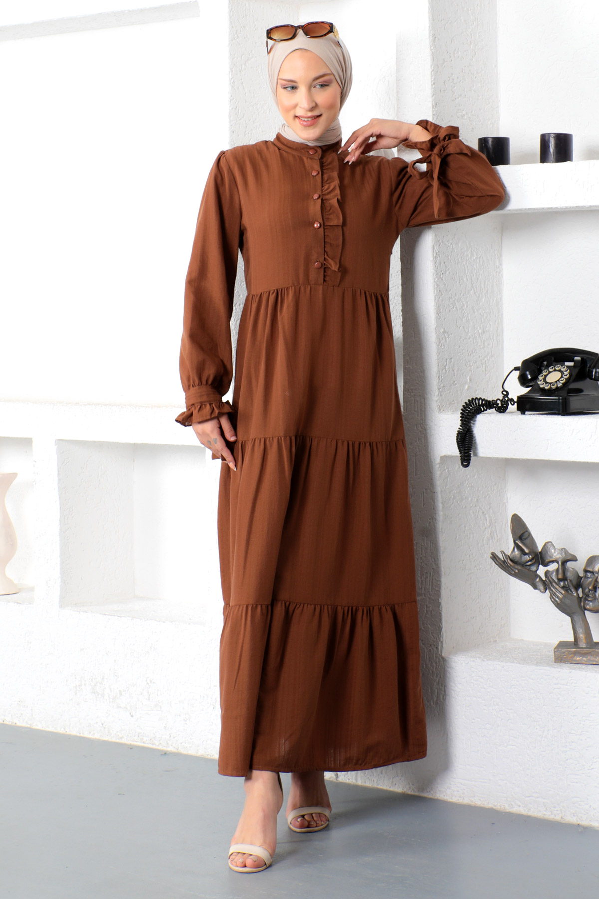 Tesettür Dünyası - Kolu Bağlamalı Tesettür Elbise TSD221207 Kahverengi