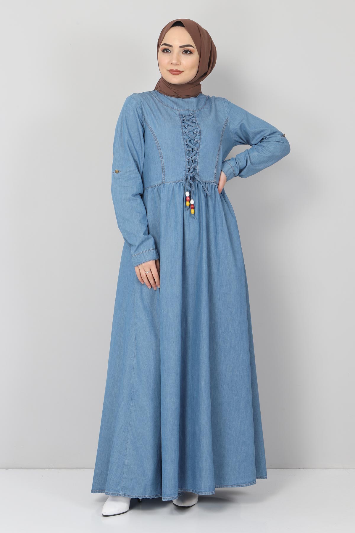 Tesettür Dünyası - Önü Bağcıklı Tesettür Kot Elbise TSD06139 Açık Mavi