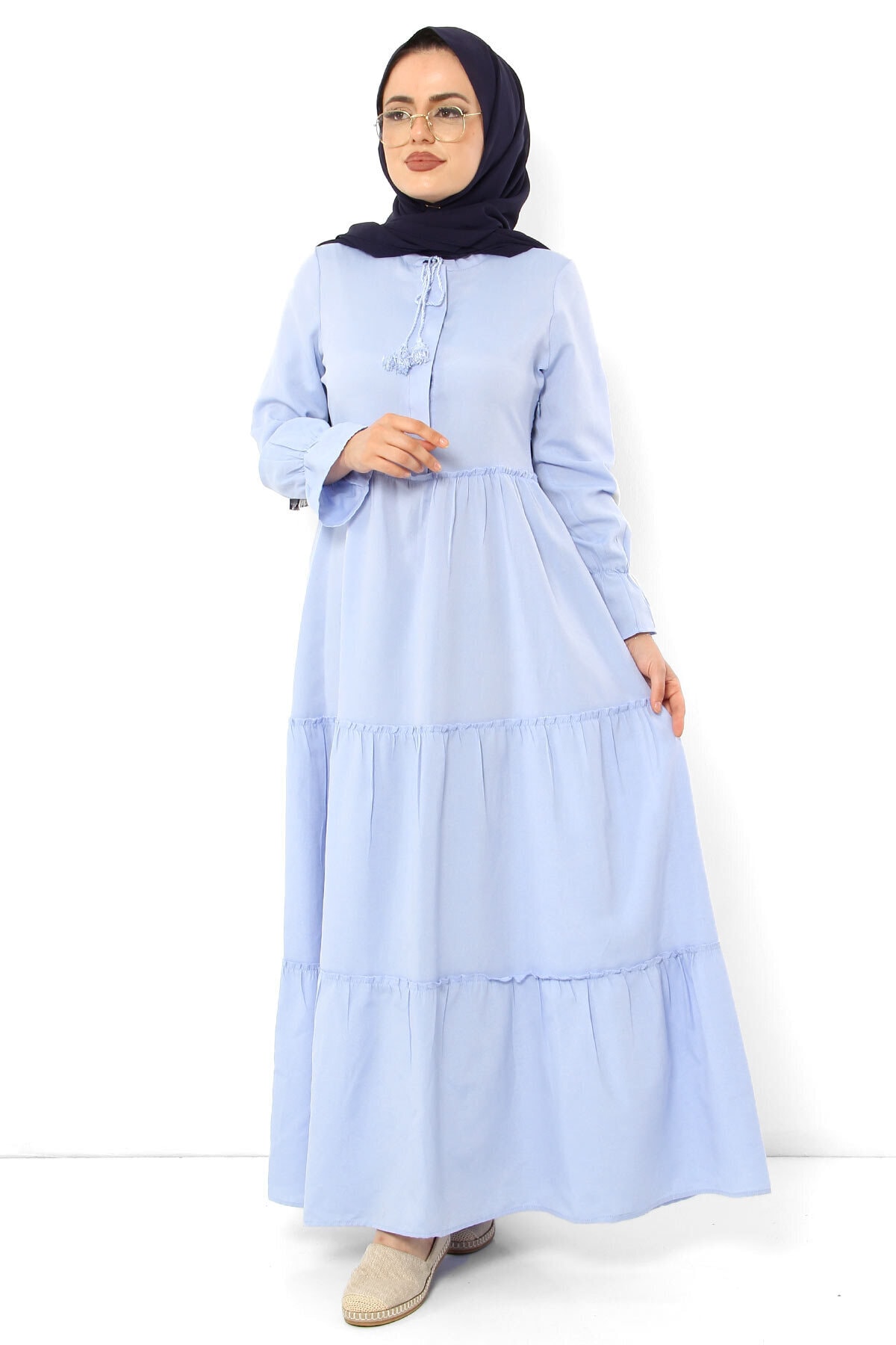 Tesettür Dünyası - Pileli Kolları Lastikli Tesettür Elbise TSD0173 Bebe Mavisi