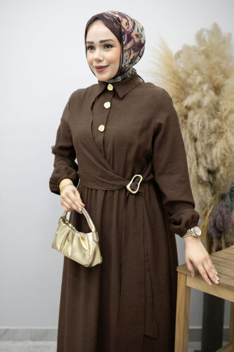 Yan Bağlamalı Toka Detaylı Elbise TSD260203 Kahverengi - Tesettür Dünyası (1)
