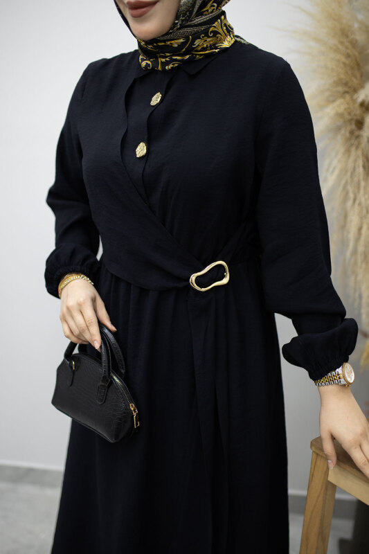 Yan Bağlamalı Toka Detaylı Elbise TSD260203 Siyah - 4