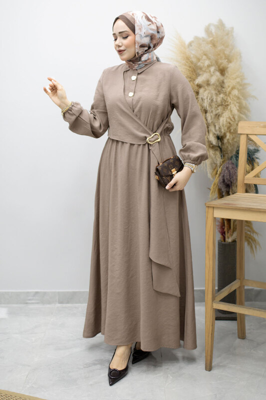 Yan Bağlamalı Toka Detaylı Elbise TSD260203 Vizon - Tesettür Dünyası