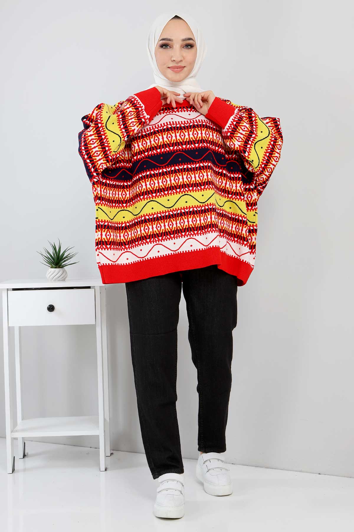 Tesettür Dünyası - Bat Sleeve Ethnic Patterned Sweater TSD211247 Red