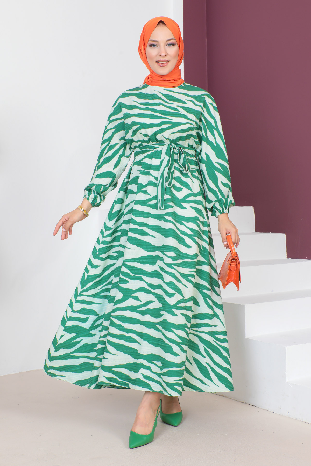 Tesettür Dünyası - Zebra Desenli Elbise TSD230624 Yeşil